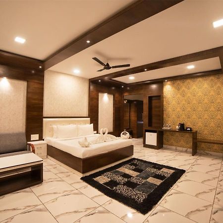 Sr Jungle Resort Coimbatore Exterior photo