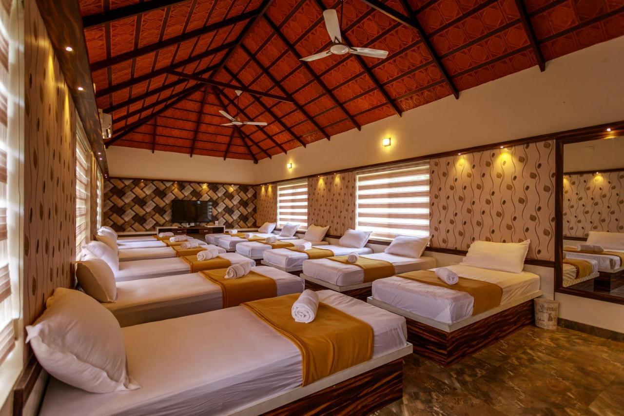 Sr Jungle Resort Coimbatore Exterior photo