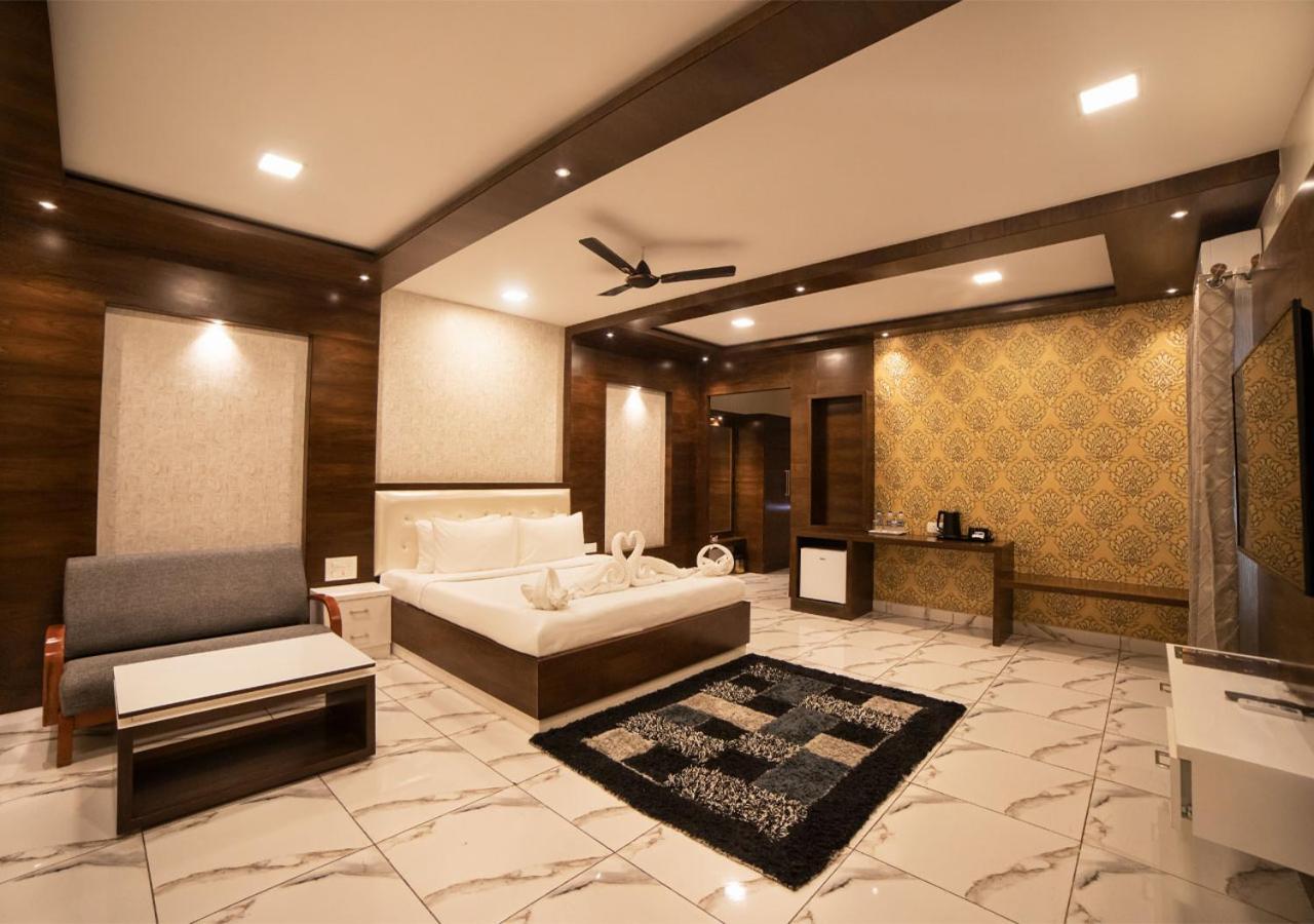 Sr Jungle Resort Coimbatore Exterior photo