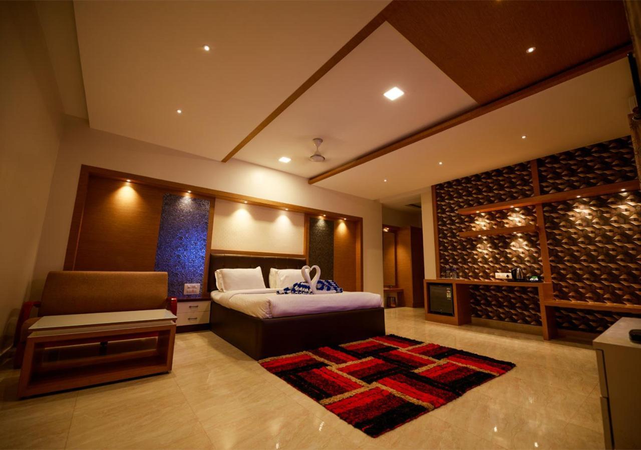 Sr Jungle Resort Coimbatore Exterior photo